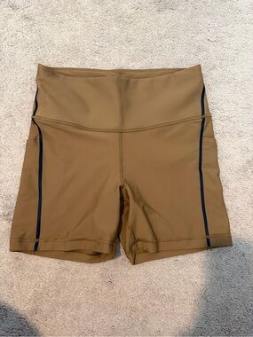 Athleta Brown Interval Stash Tipped 5” Bike Shorts